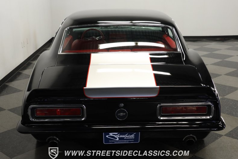 Chevrolet-Camaro-1968-Black-Red-7