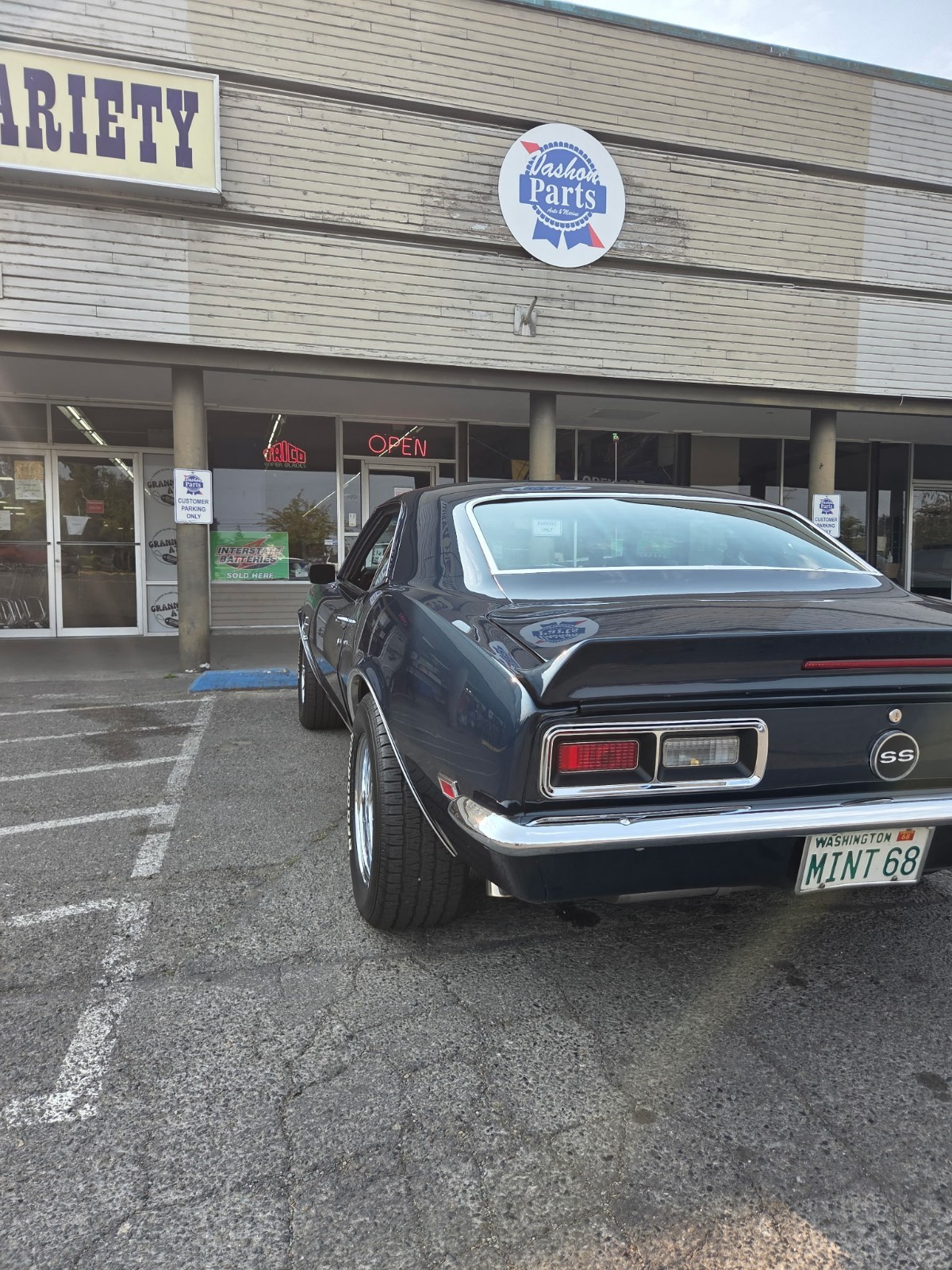 Chevrolet-Camaro-1968-Coupe-10