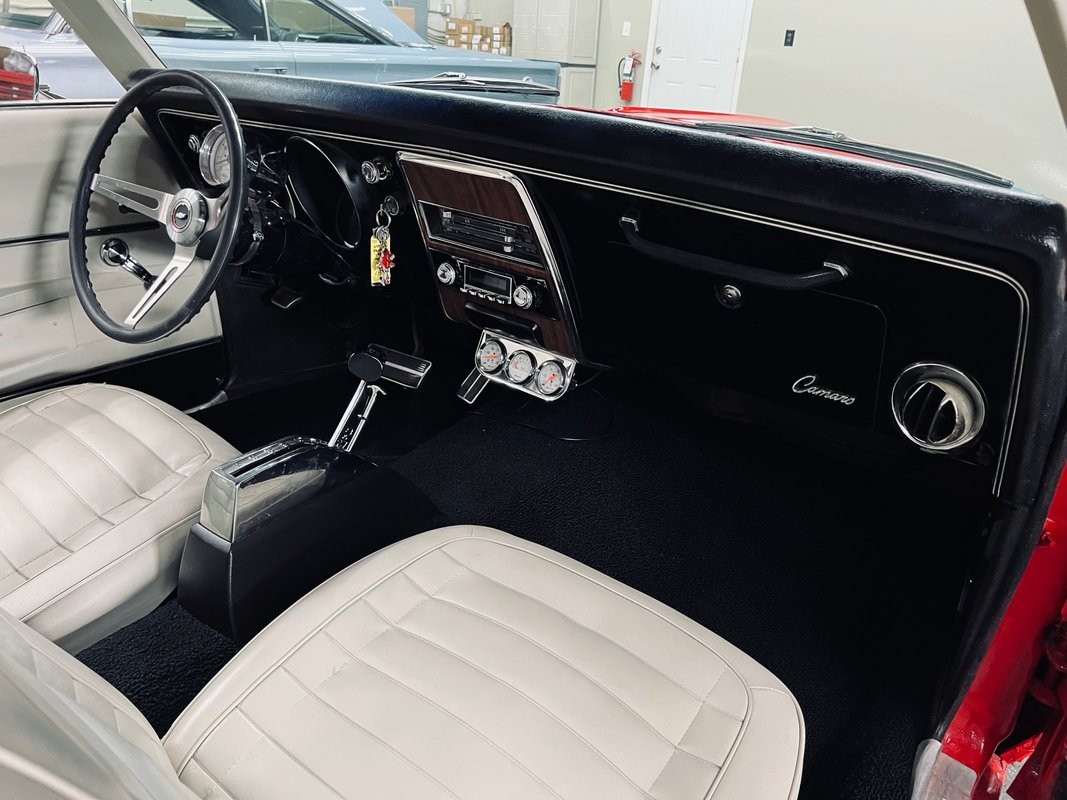 Chevrolet-Camaro-1968-Coupe-20