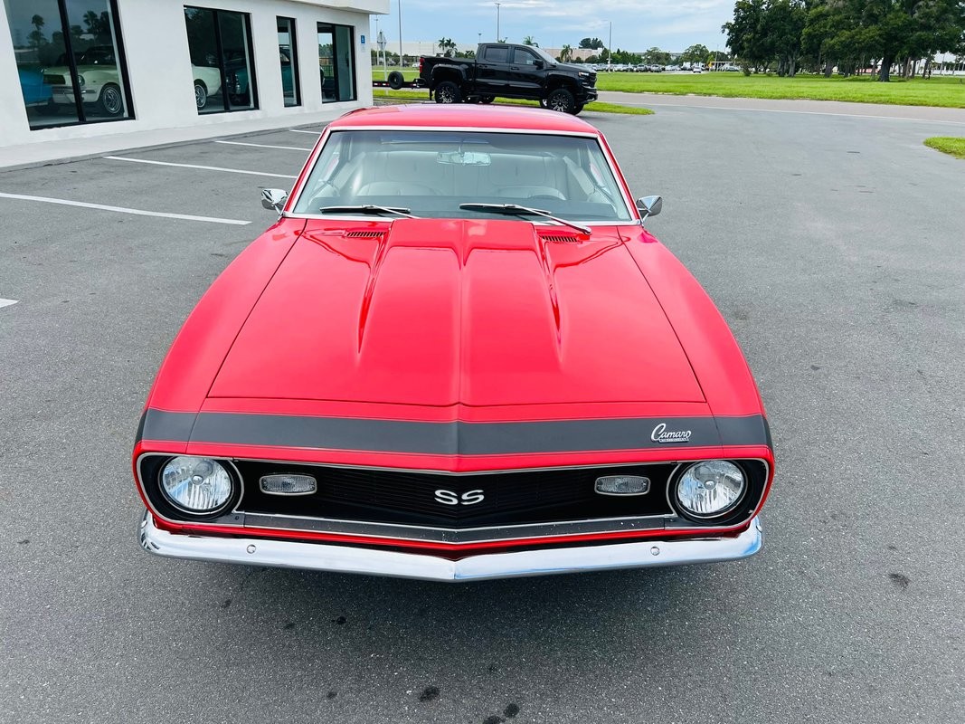 Chevrolet-Camaro-1968-Coupe-9