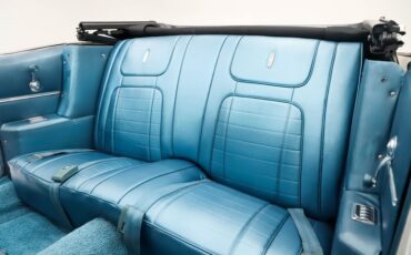 Chevrolet-Camaro-1968-Ermine-White-Blue-Deluxe-11