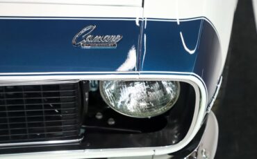 Chevrolet-Camaro-1968-Ermine-White-Blue-Deluxe-17