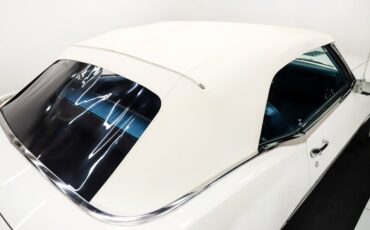 Chevrolet-Camaro-1968-Ermine-White-Blue-Deluxe-30