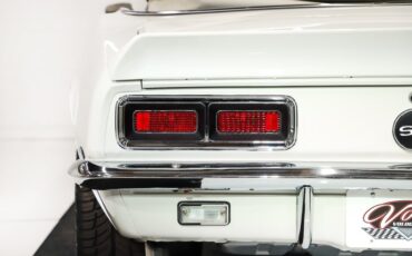 Chevrolet-Camaro-1968-Ermine-White-Blue-Deluxe-35