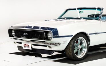 Chevrolet-Camaro-1968-Ermine-White-Blue-Deluxe-9
