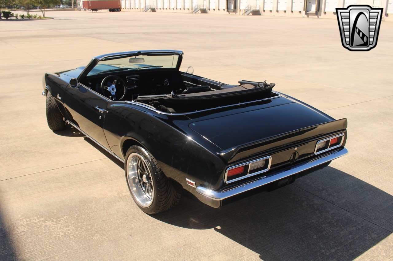 Chevrolet-Camaro-1968-convertible-8