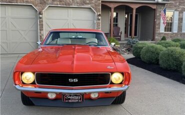 Chevrolet-Camaro-1969-2-Door-Coupe-1