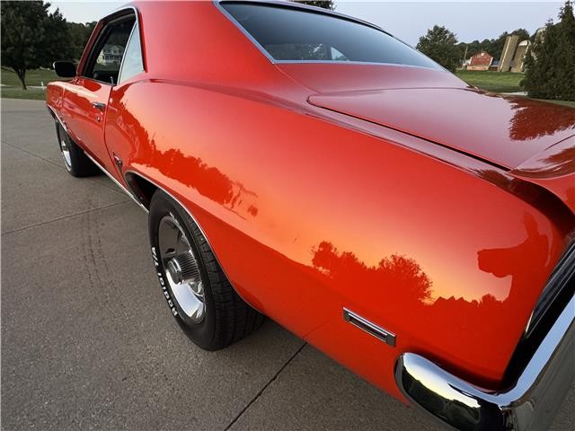 Chevrolet-Camaro-1969-2-Door-Coupe-3
