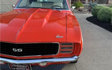 Chevrolet-Camaro-1969-2-Door-Coupe-35