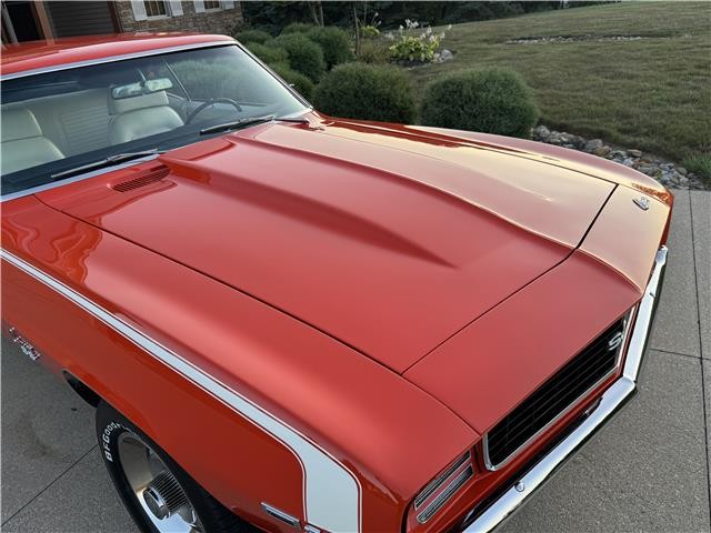 Chevrolet-Camaro-1969-2-Door-Coupe-37