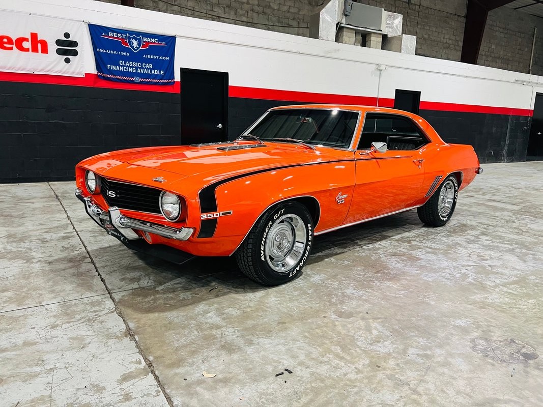 Chevrolet-Camaro-1969-Coupe-1