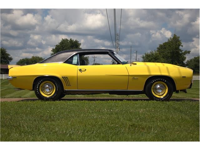 Chevrolet-Camaro-1969-Coupe-10