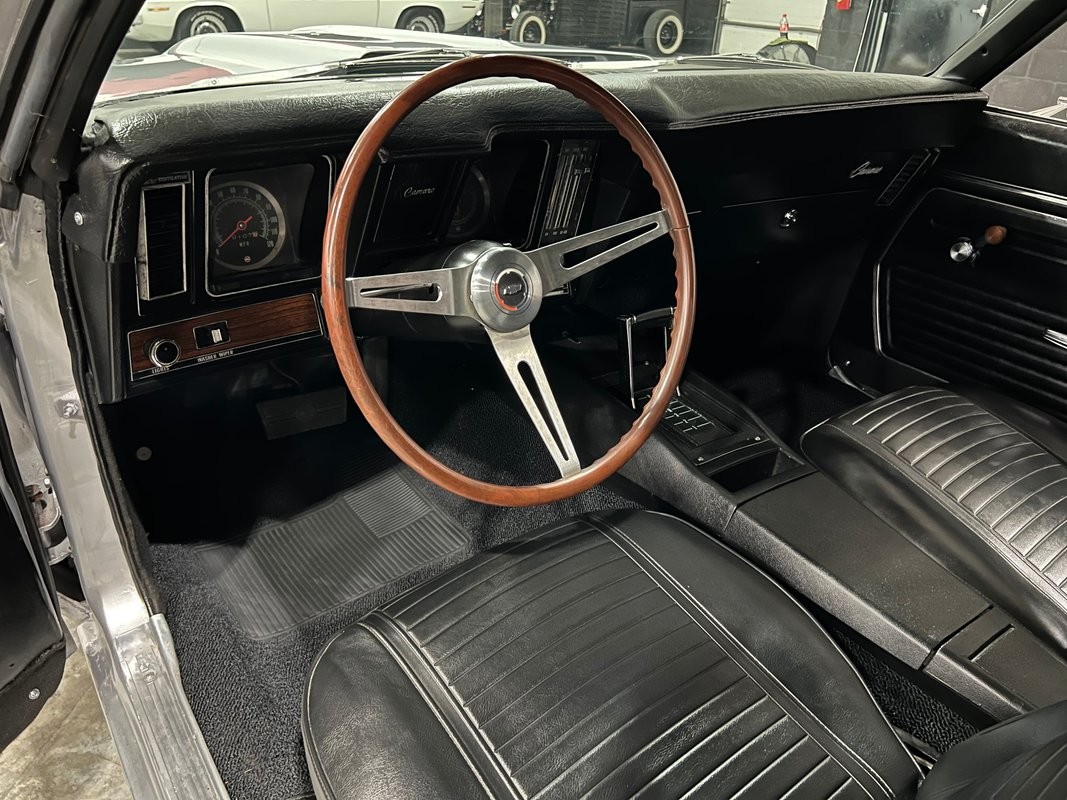 Chevrolet-Camaro-1969-Coupe-15