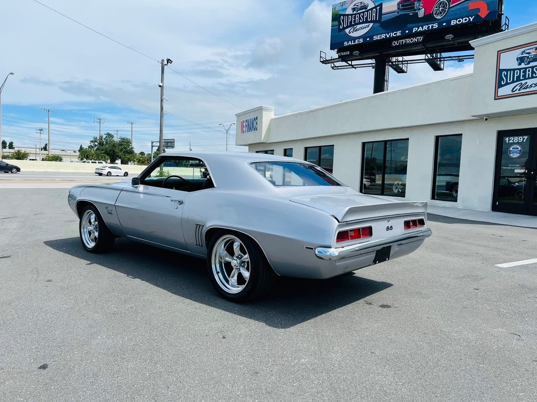 Chevrolet-Camaro-1969-Coupe-2