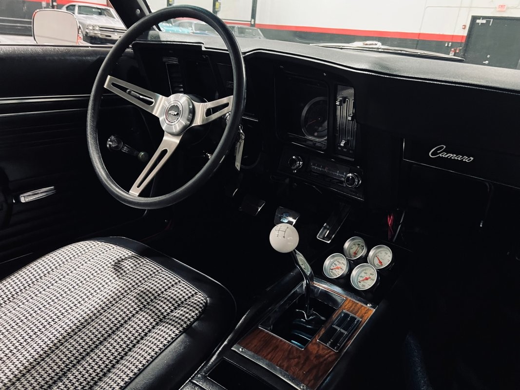 Chevrolet-Camaro-1969-Coupe-20