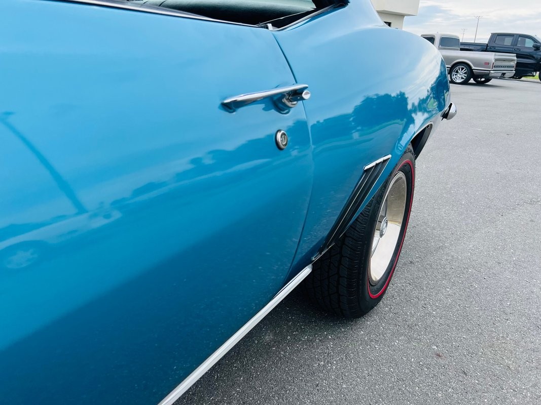 Chevrolet-Camaro-1969-Coupe-33