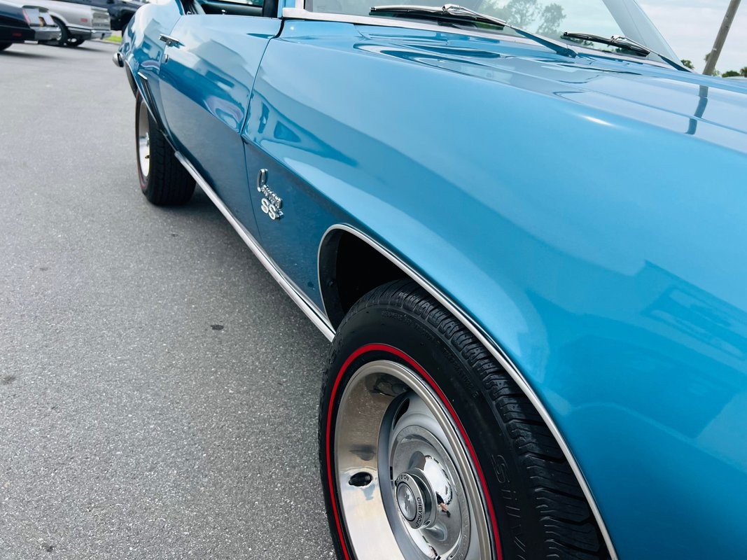 Chevrolet-Camaro-1969-Coupe-35
