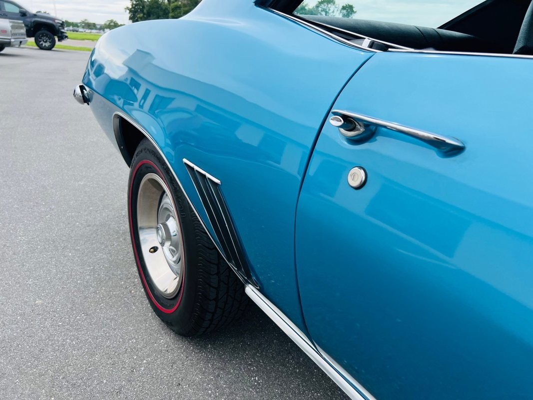 Chevrolet-Camaro-1969-Coupe-37