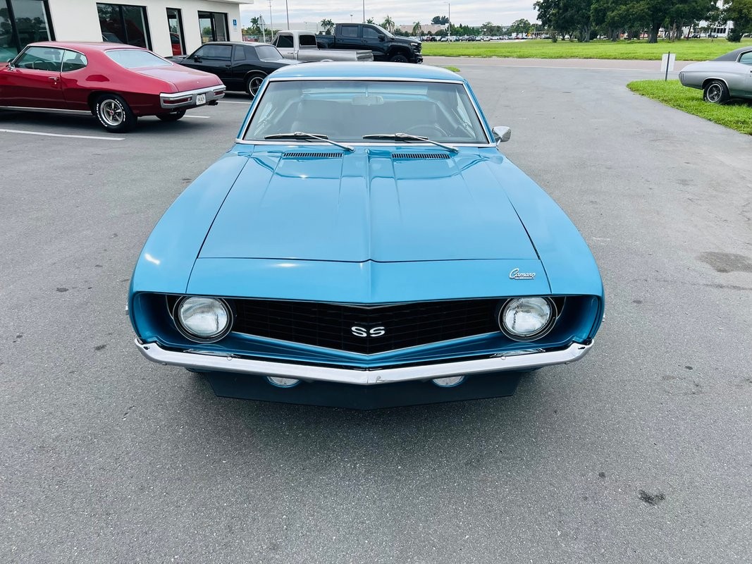Chevrolet-Camaro-1969-Coupe-9