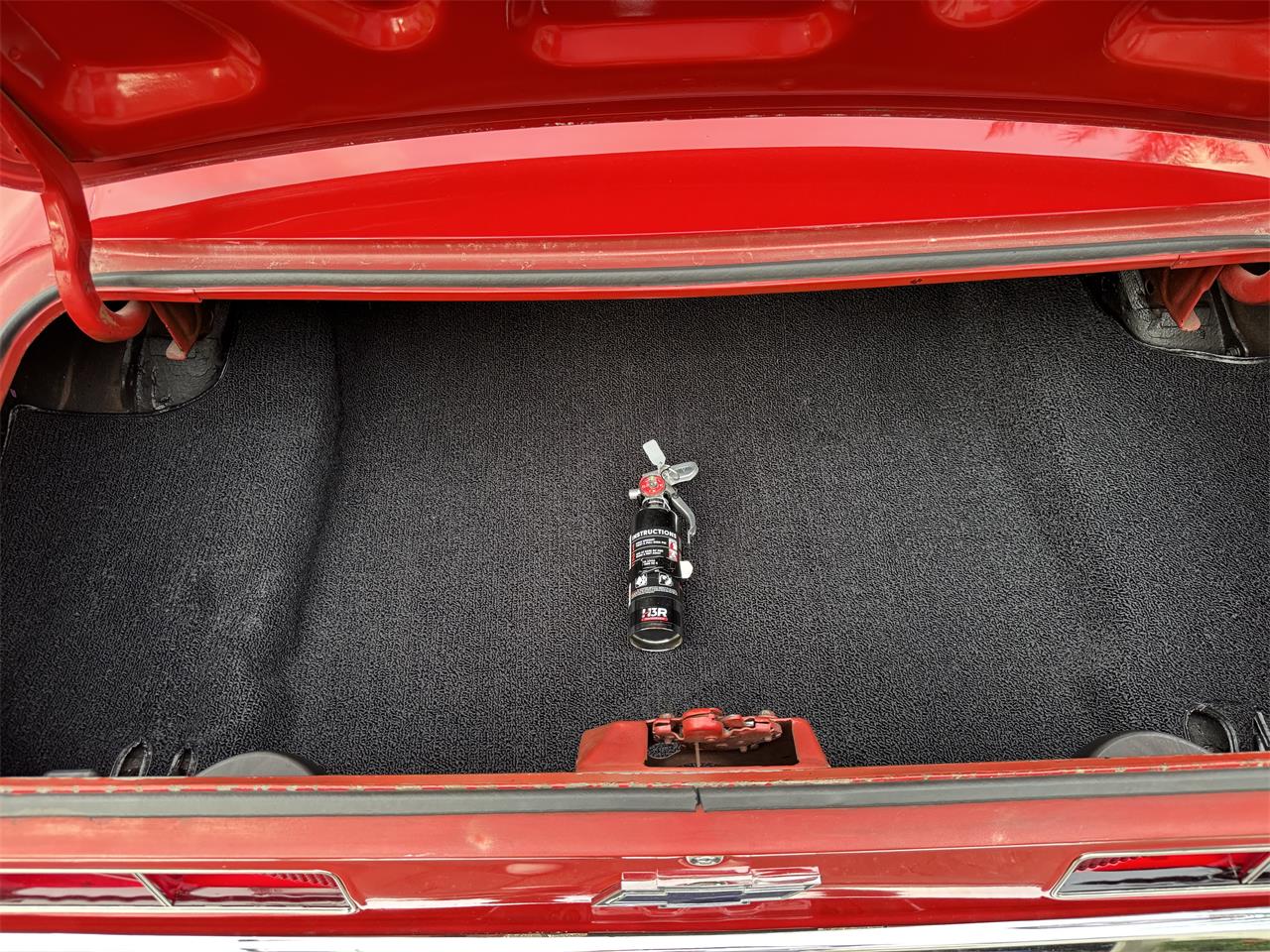 Chevrolet-Camaro-1969-Red-White-Houndstooth-12