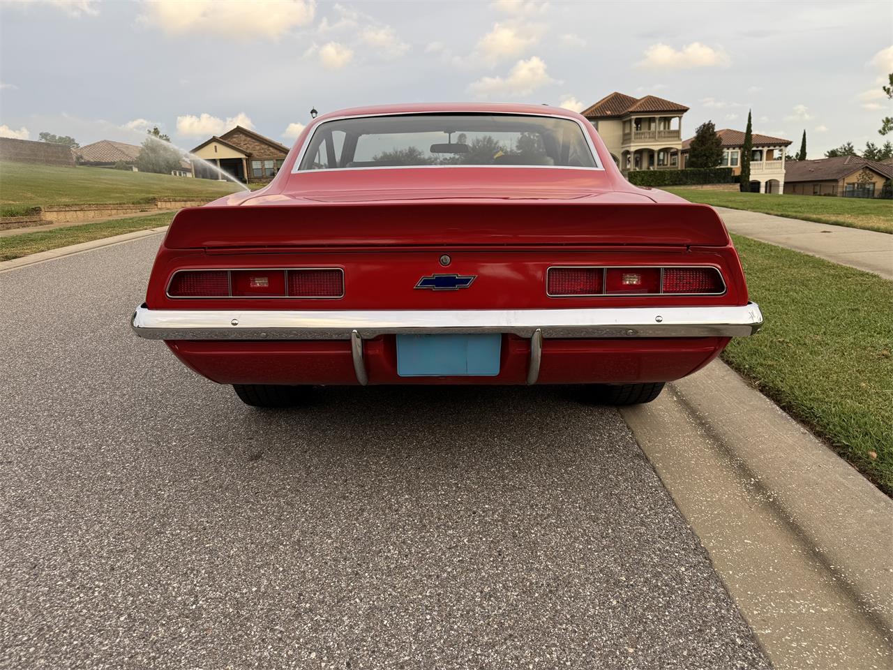 Chevrolet-Camaro-1969-Red-White-Houndstooth-3