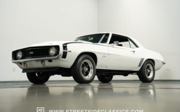 Chevrolet-Camaro-1969-White-Black-22