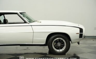 Chevrolet-Camaro-1969-White-Black-26