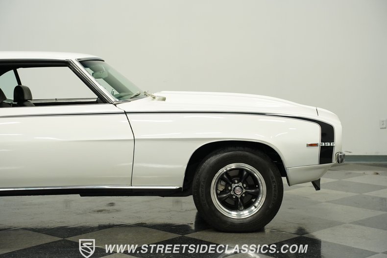 Chevrolet-Camaro-1969-White-Black-26