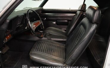 Chevrolet-Camaro-1969-White-Black-32