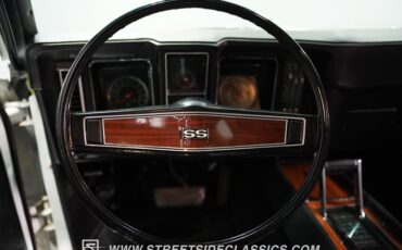 Chevrolet-Camaro-1969-White-Black-33