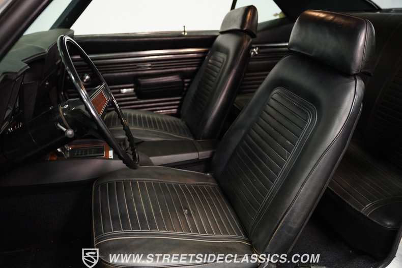 Chevrolet-Camaro-1969-White-Black-37