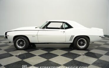 Chevrolet-Camaro-1969-White-Black-40