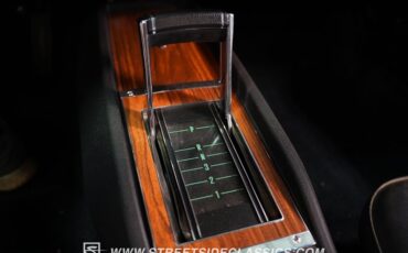 Chevrolet-Camaro-1969-White-Black-46