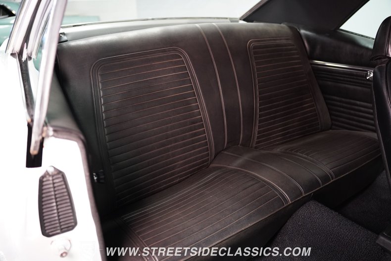 Chevrolet-Camaro-1969-White-Black-48