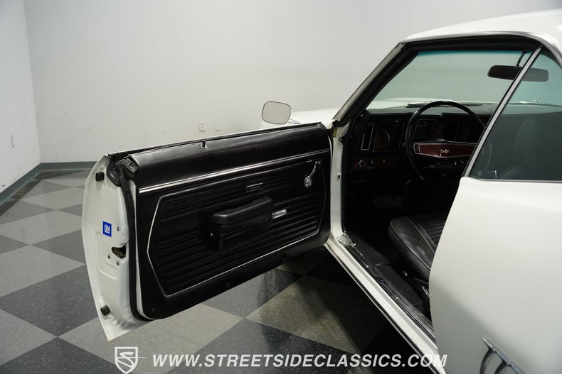Chevrolet-Camaro-1969-White-Black-9