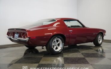 Chevrolet-Camaro-1970-Maroon-Black-15