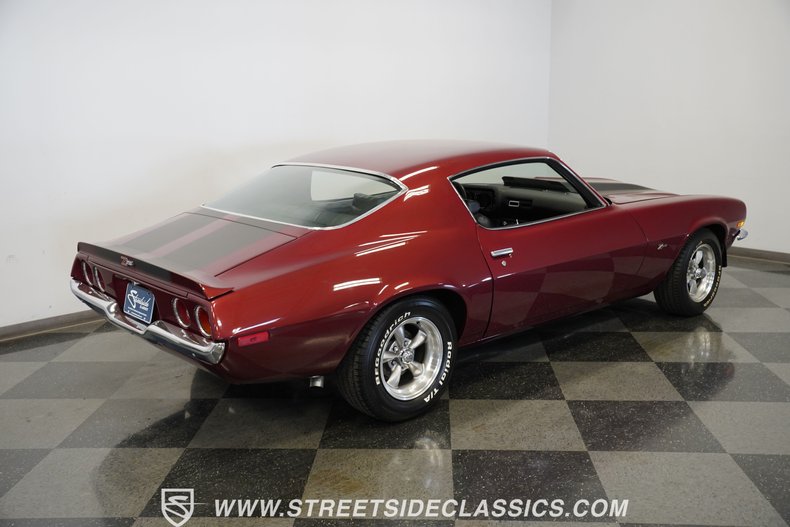 Chevrolet-Camaro-1970-Maroon-Black-16