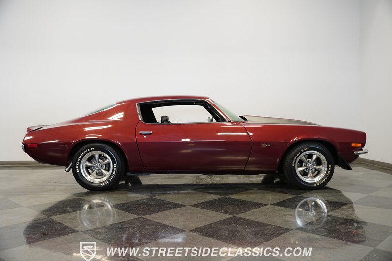 Chevrolet-Camaro-1970-Maroon-Black-18
