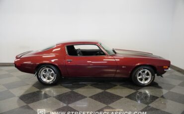 Chevrolet-Camaro-1970-Maroon-Black-19