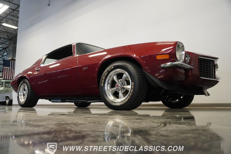 Chevrolet-Camaro-1970-Maroon-Black-20