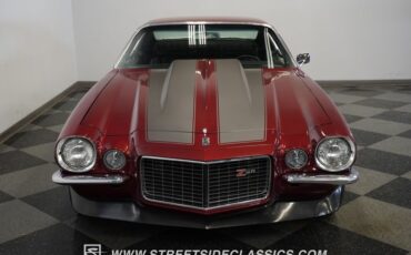 Chevrolet-Camaro-1970-Maroon-Black-22