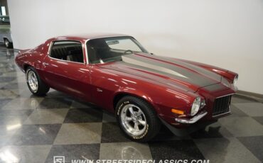 Chevrolet-Camaro-1970-Maroon-Black-3