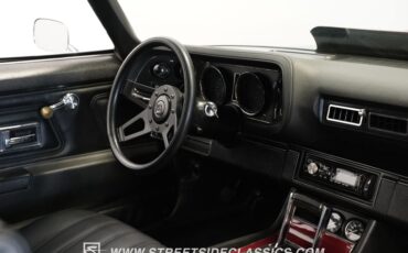 Chevrolet-Camaro-1970-Maroon-Black-43