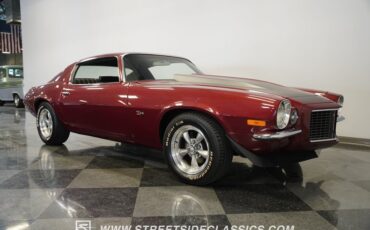 Chevrolet-Camaro-1970-Maroon-Black-46