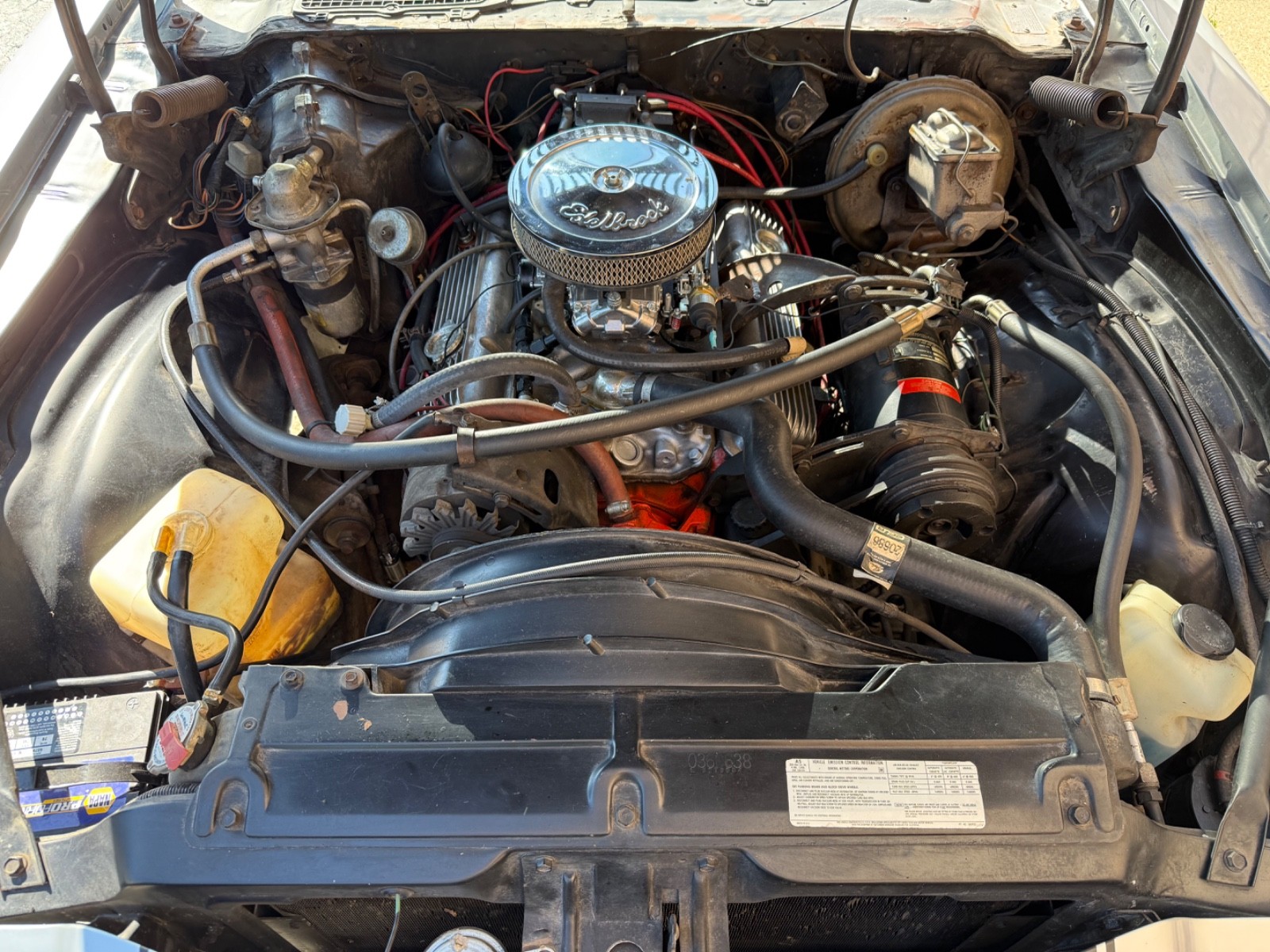 Chevrolet-Camaro-1975-Coupe-13