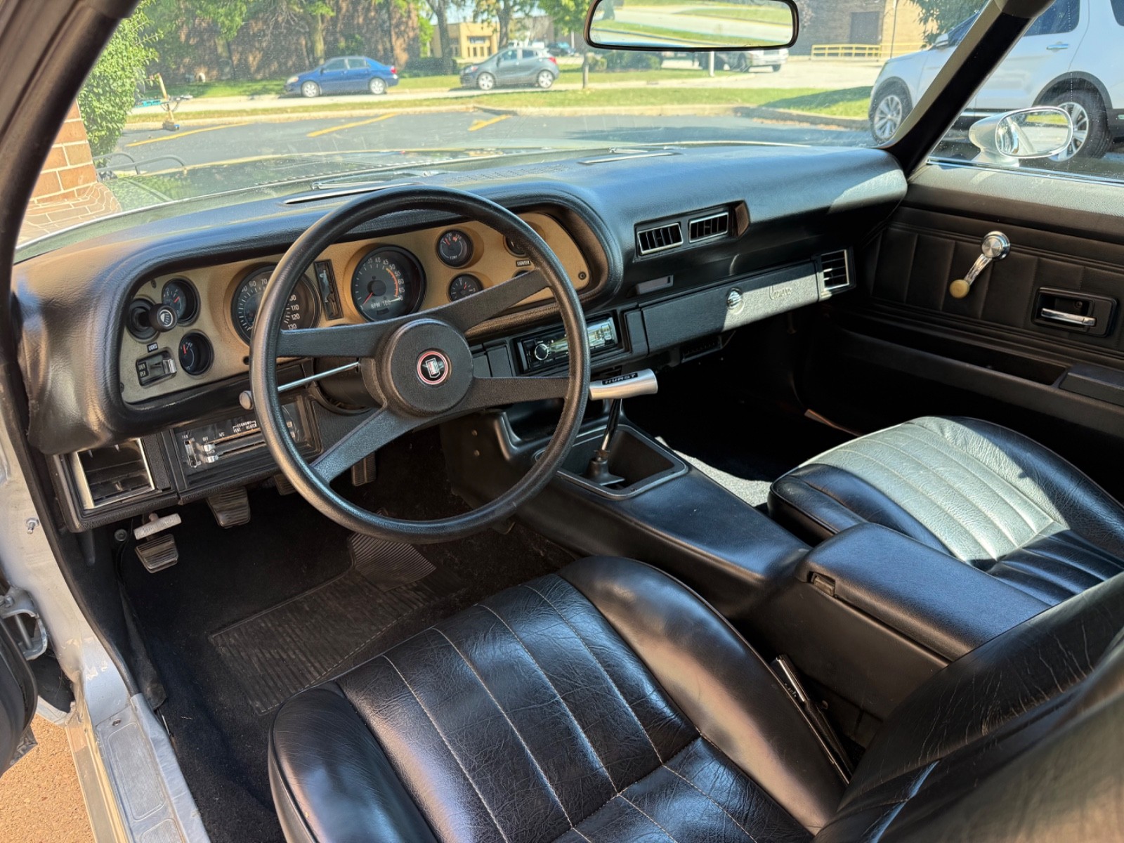 Chevrolet-Camaro-1975-Coupe-27