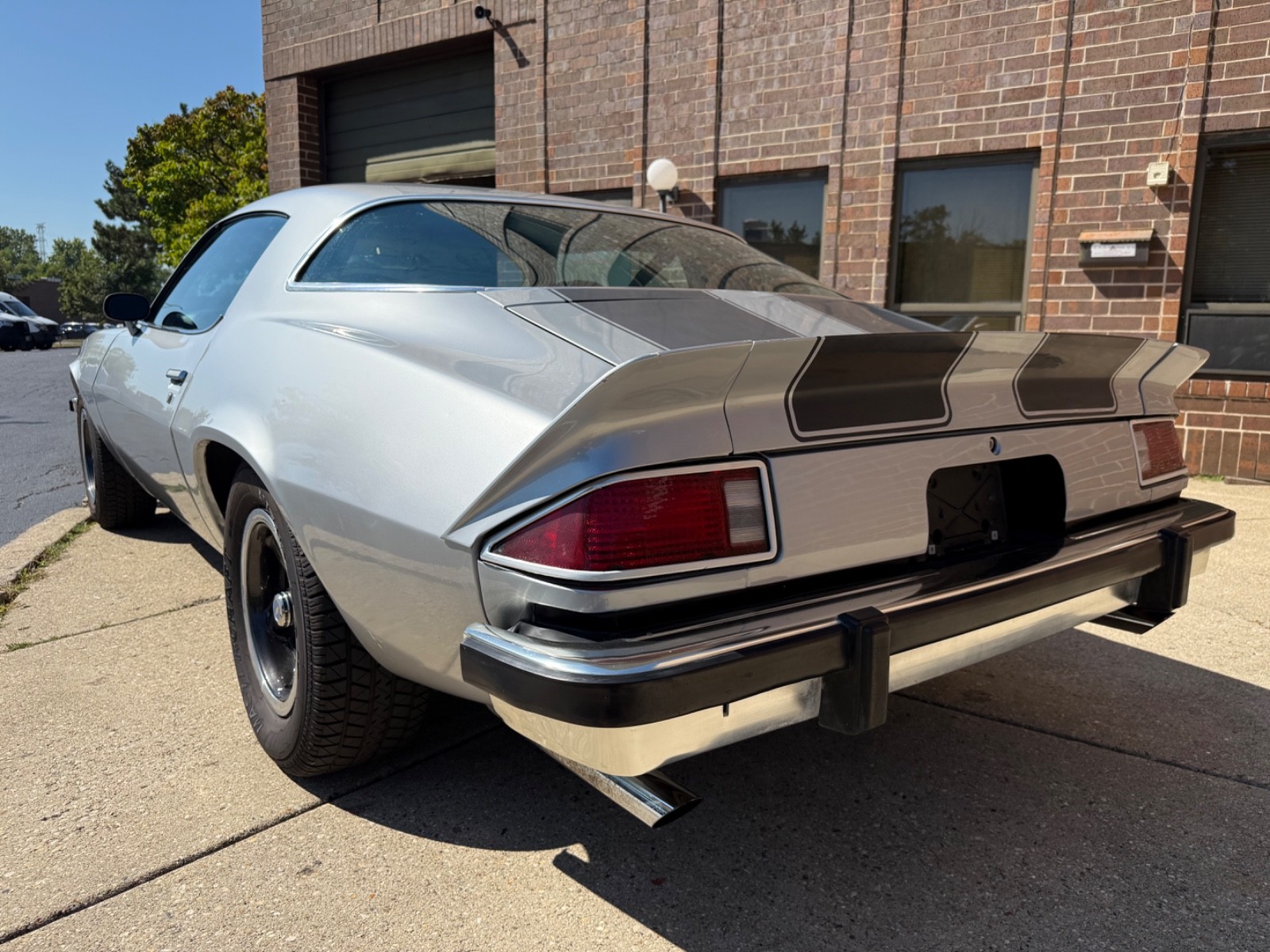 Chevrolet-Camaro-1975-Coupe-3