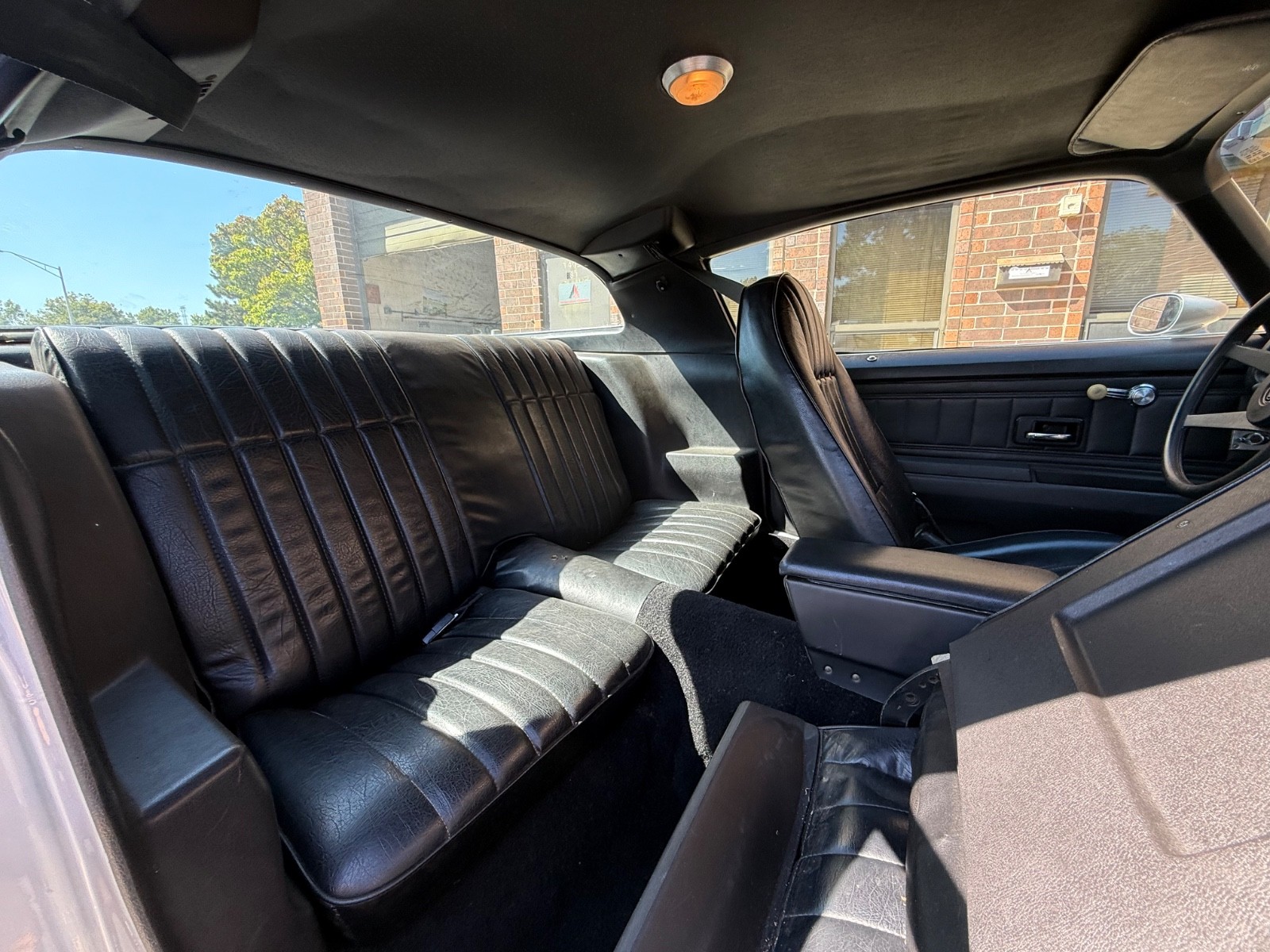 Chevrolet-Camaro-1975-Coupe-35
