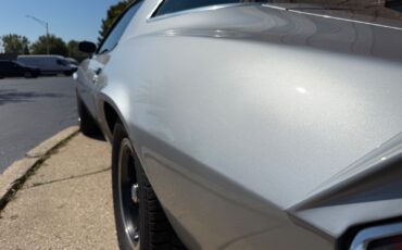 Chevrolet-Camaro-1975-Coupe-4