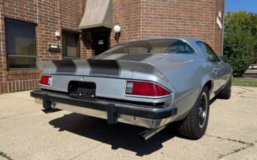 Chevrolet-Camaro-1975-Coupe-6